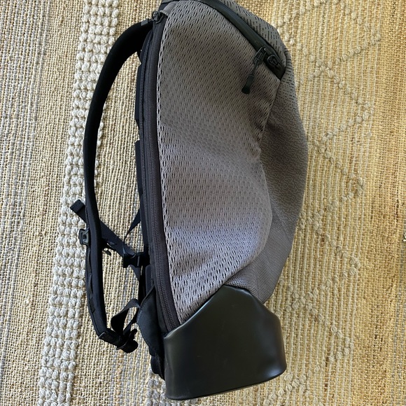 Lululemon Backpack - Picture 4 of 7